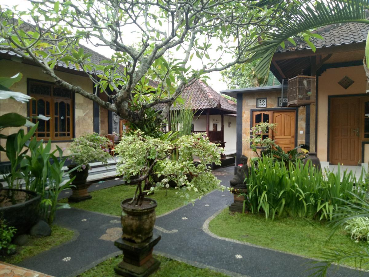乌布 苏雅蒂娜旅馆酒店 外观 照片